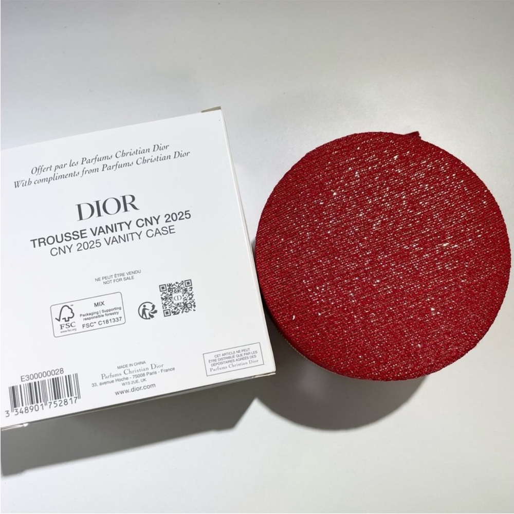 Dior beauty gift cosmetic case - Picture 10 of 11